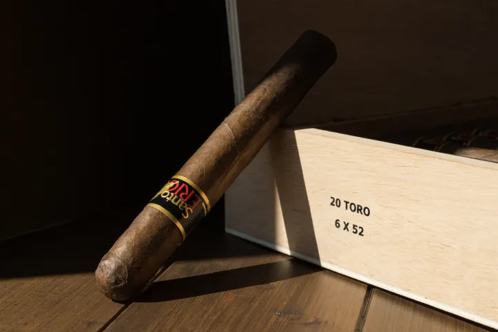 Santo Erico Toro Zigarren